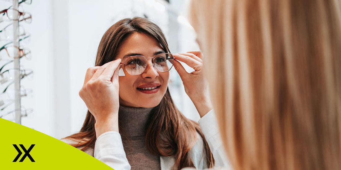 Is It Better to Shop in Person or Online?